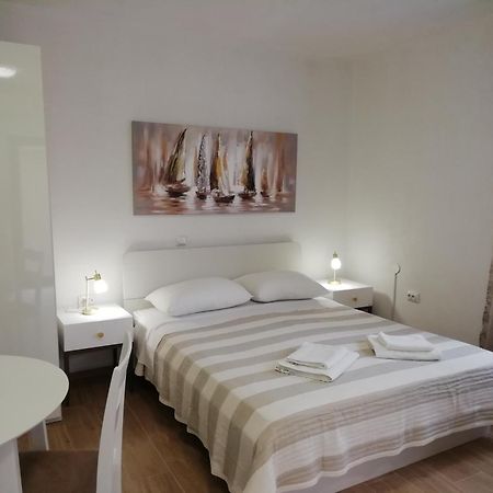 Apartments Valentina-B Nin Extérieur photo