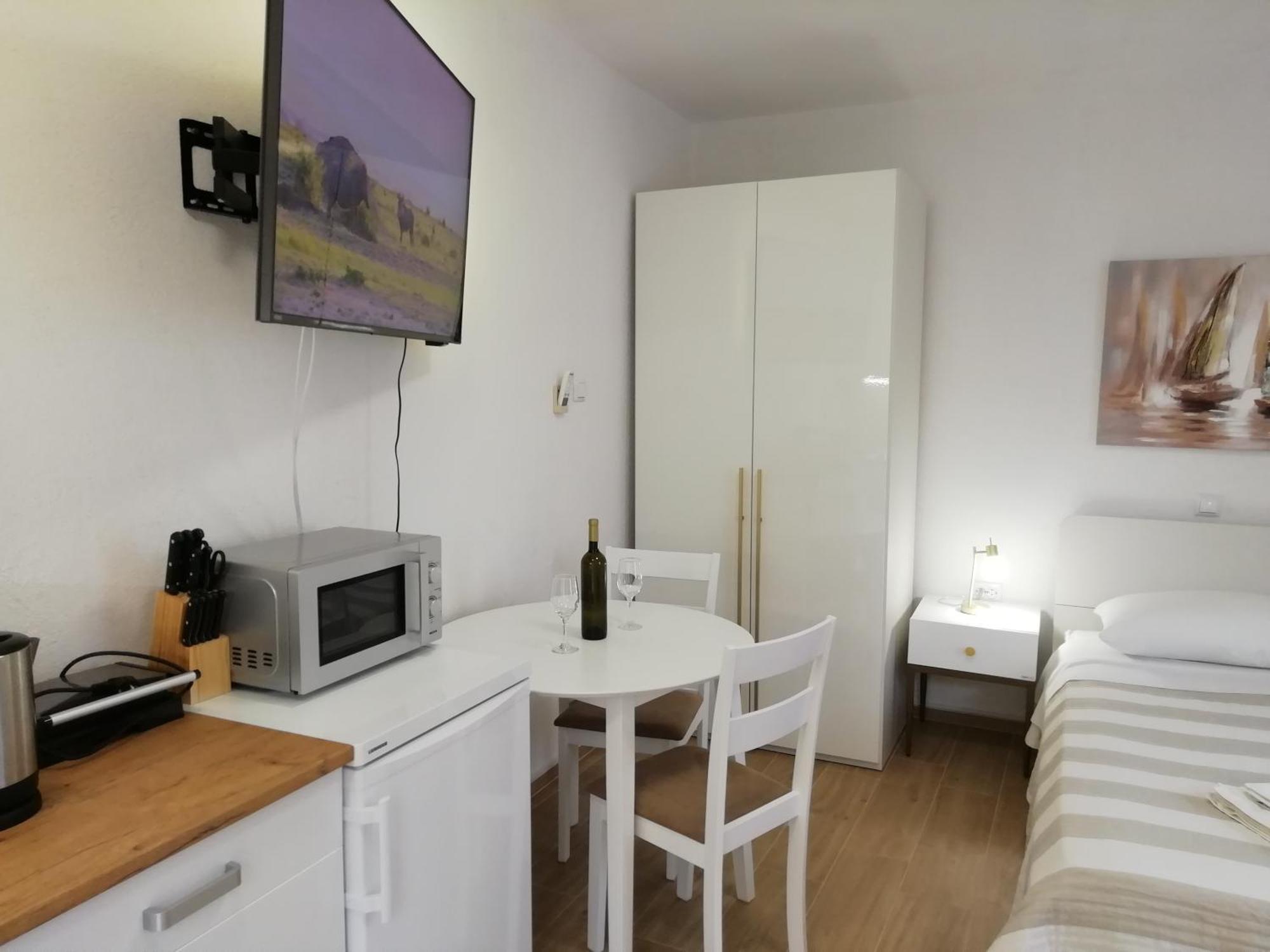 Apartments Valentina-B Nin Extérieur photo