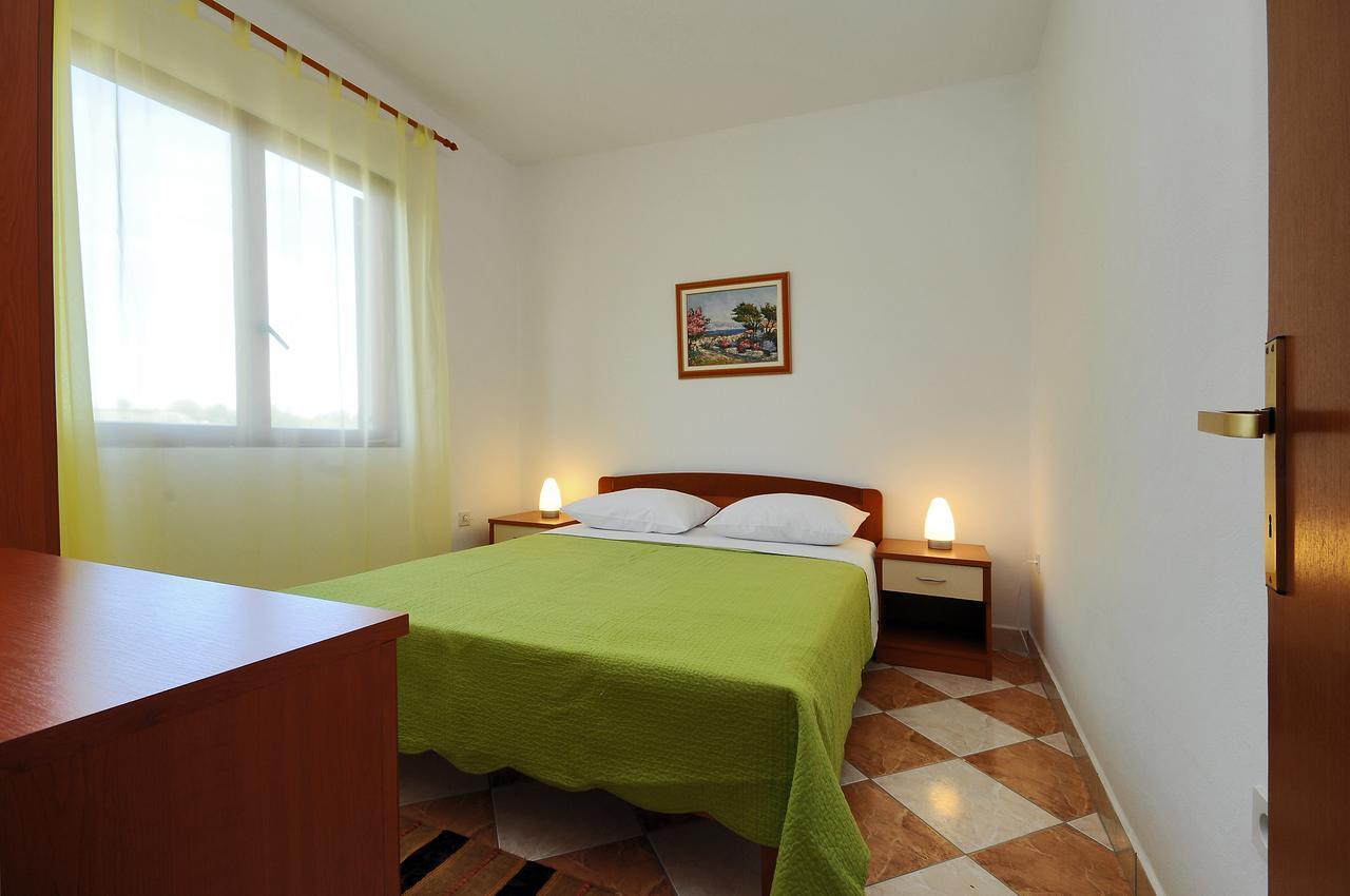 Apartments Valentina-B Nin Extérieur photo