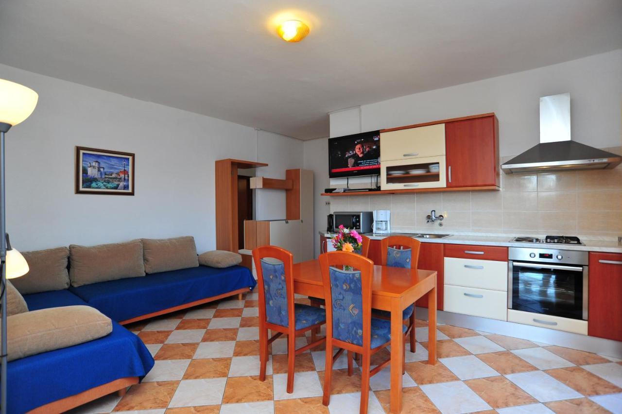 Apartments Valentina-B Nin Extérieur photo