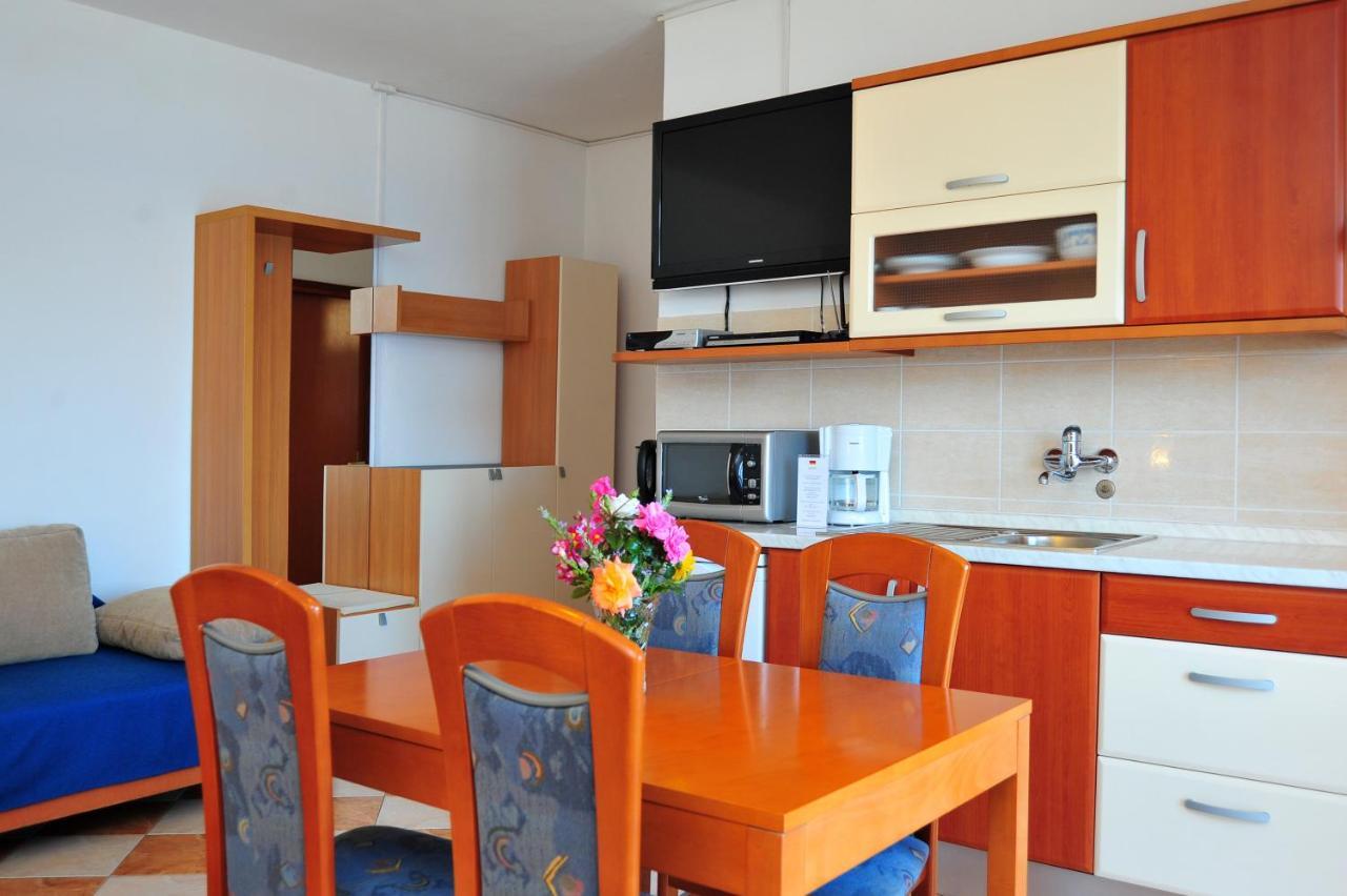 Apartments Valentina-B Nin Extérieur photo