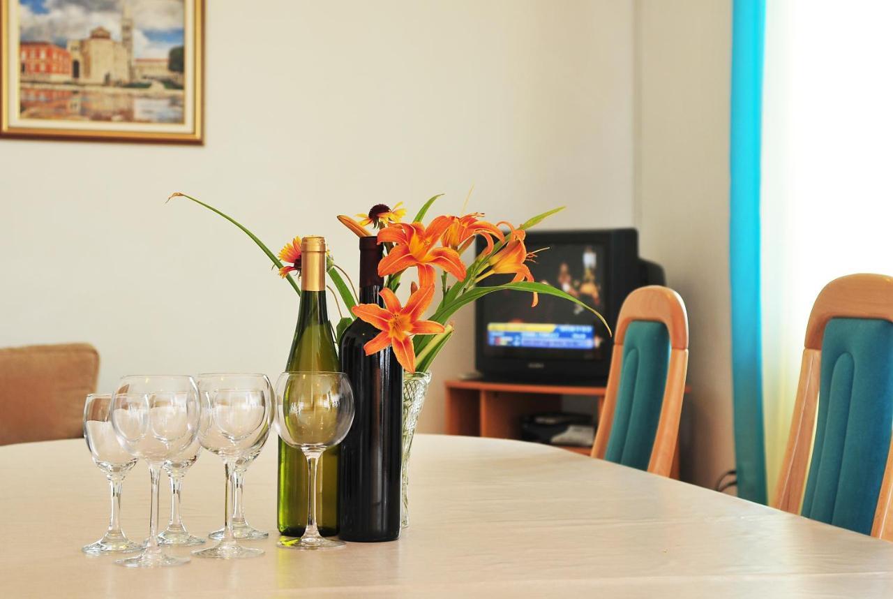 Apartments Valentina-B Nin Extérieur photo